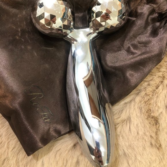 Silver 3D Facial Roller Skincare Tool - Picture 4 of 7